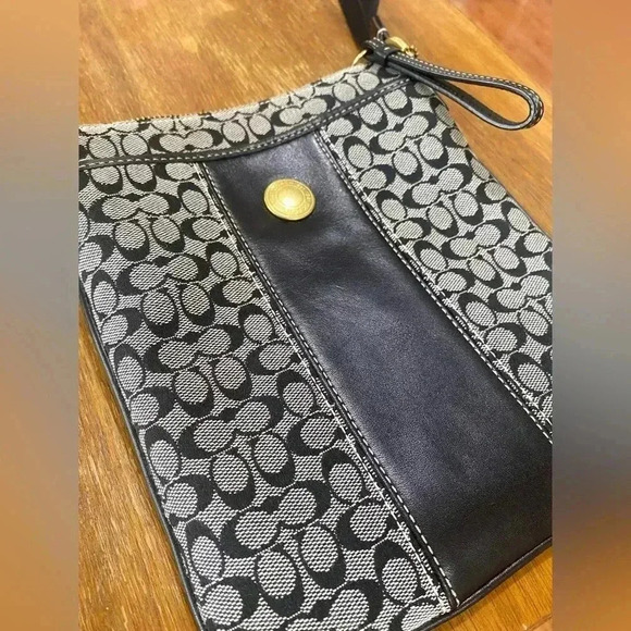 Vintage COACH monogram Black and White Crossbody Bag - Picture 9 of 9